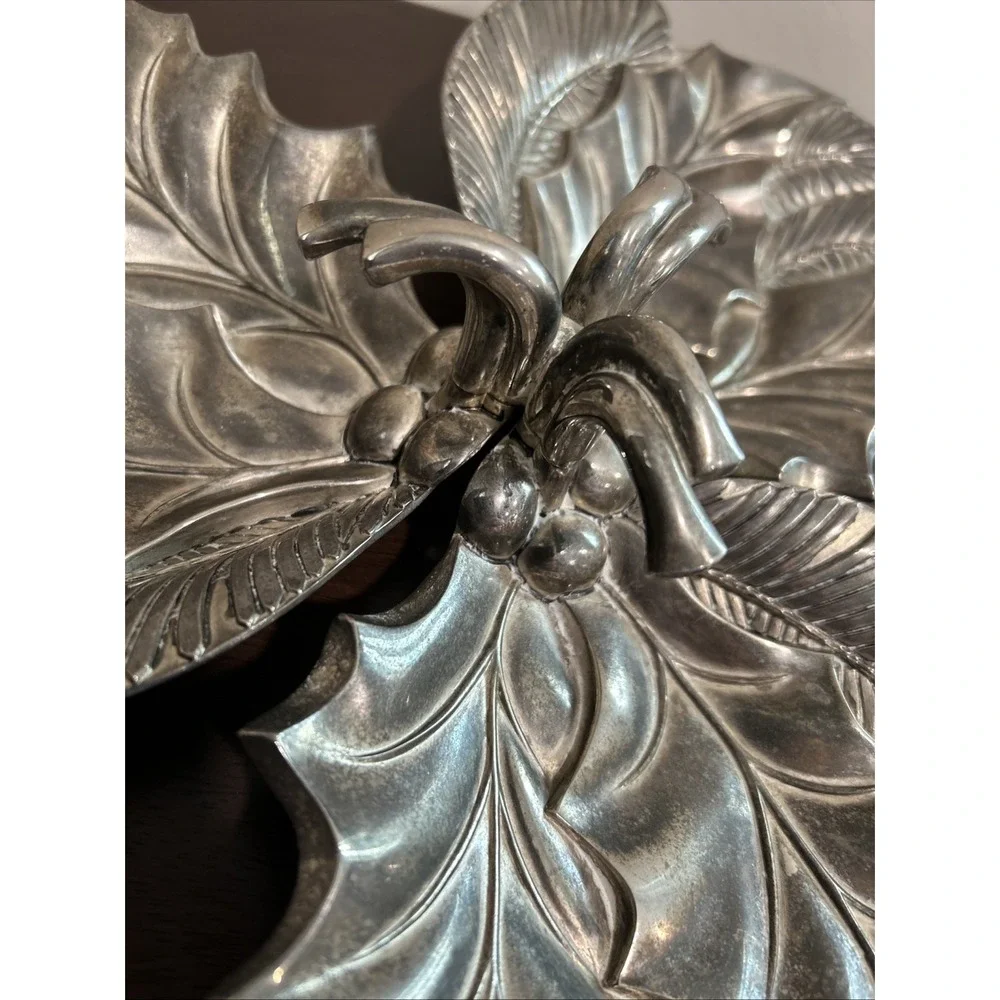 international silver company Holly Leaves Holiday‎ Candy Dish Tray Vintage